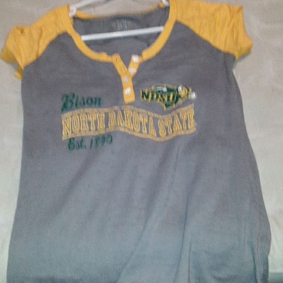 Bison t shirt - Picture 3 of 3